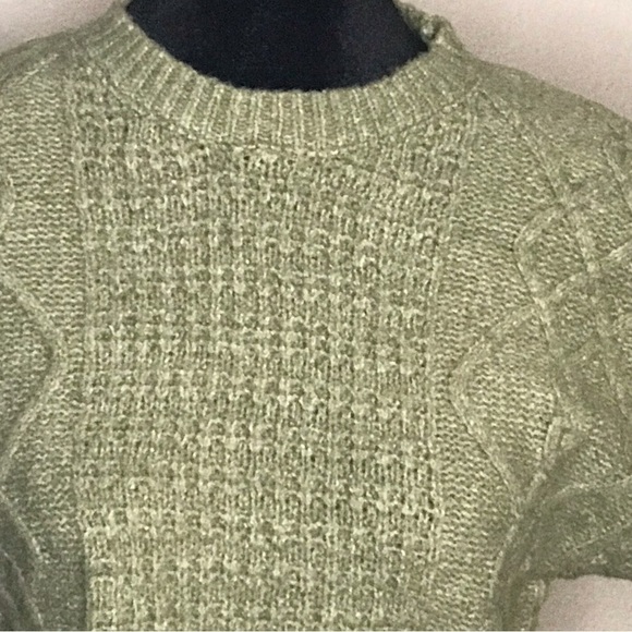 ⭐️$5 Add-on Hippie Rose Sweater Vest Sage Green XS - Picture 4 of 4